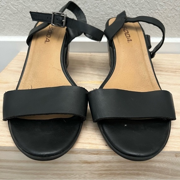 Soda Black Block Heel Ankle Strap Sandals 8 - Picture 6 of 7